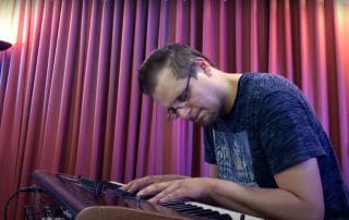 Klavierunterricht bei Andreas Czeppel und meineMusikschule.net - der Online Musikschule im Internet